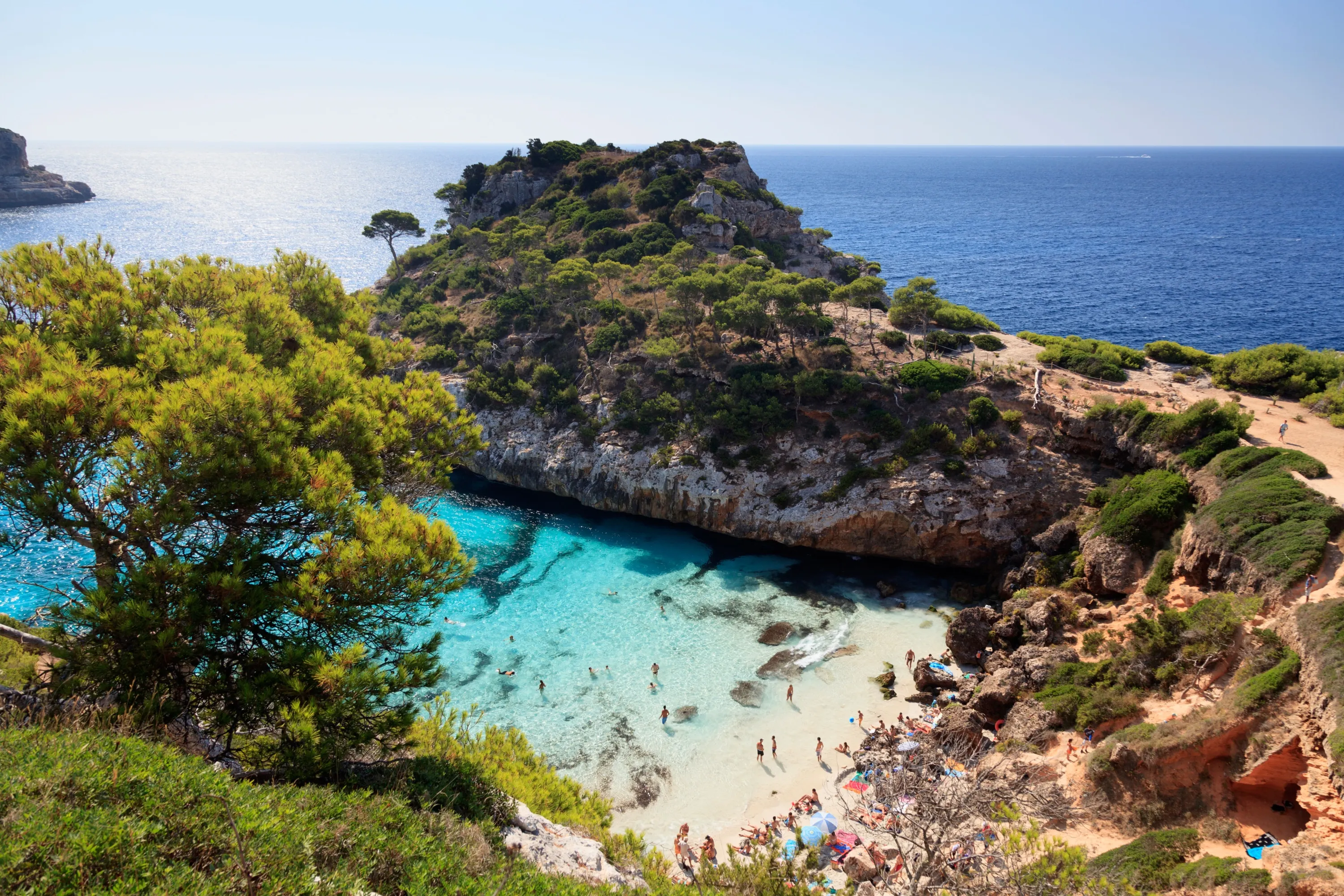 Playa turística en Mallorca